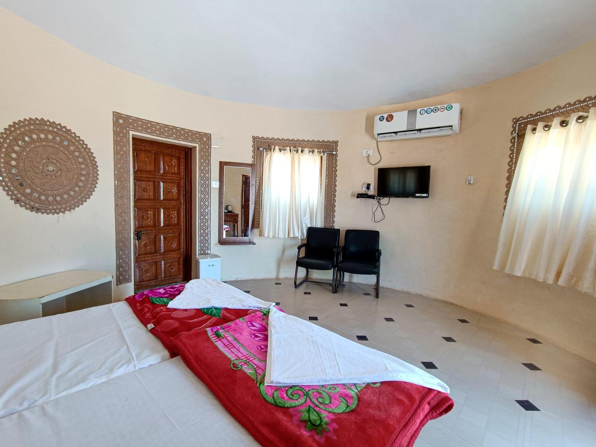 Dholavira Tourism Resort Экстерьер фото